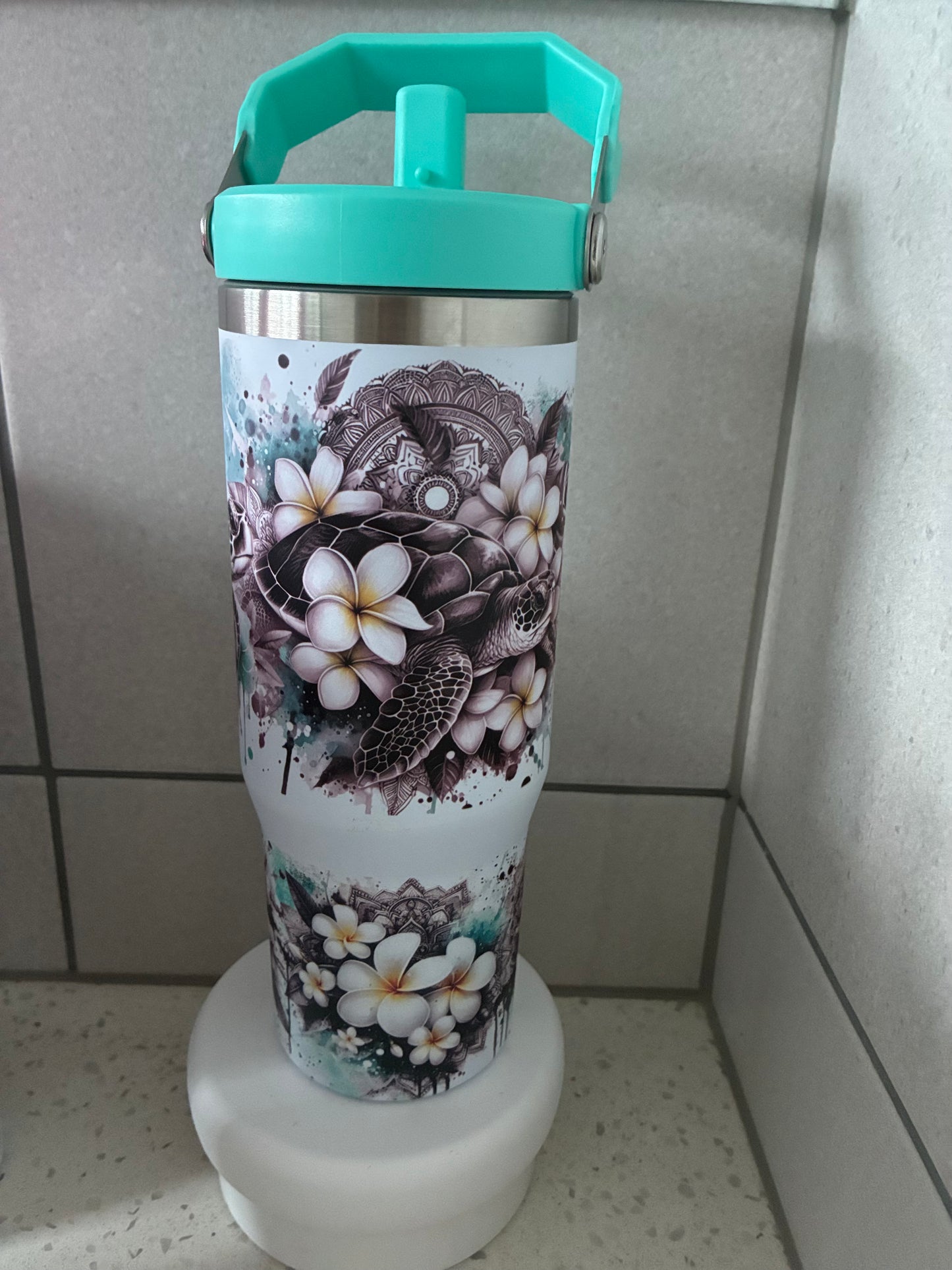 Turtles 30oz Fliptop Drink Bottle